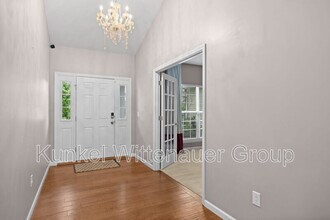 105 Forest Oaks Dr in Caseyville, IL - Building Photo - Building Photo