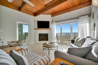 19530 Gulf Blvd in Indian Shores, FL - Building Photo - Building Photo