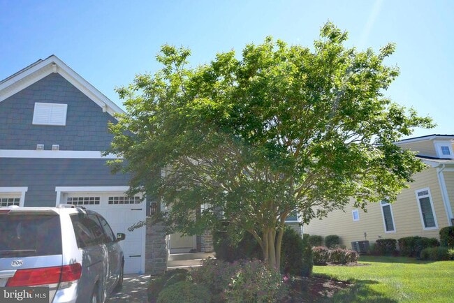property at 38918 Blue Indigo Rd