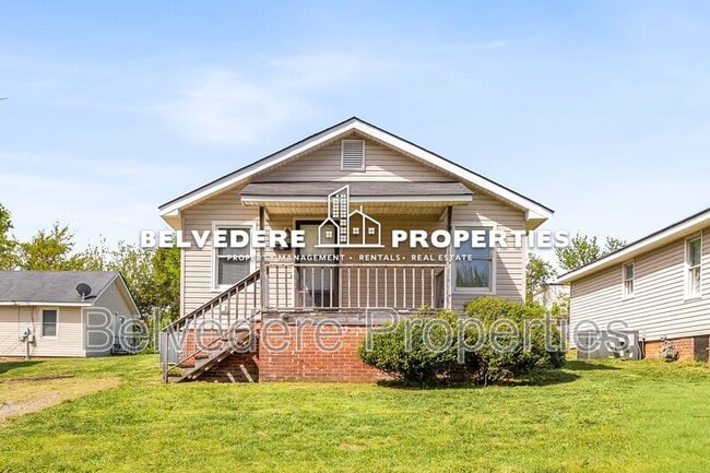 110 S Raleigh St in Greensboro, NC - Building Photo - Building Photo