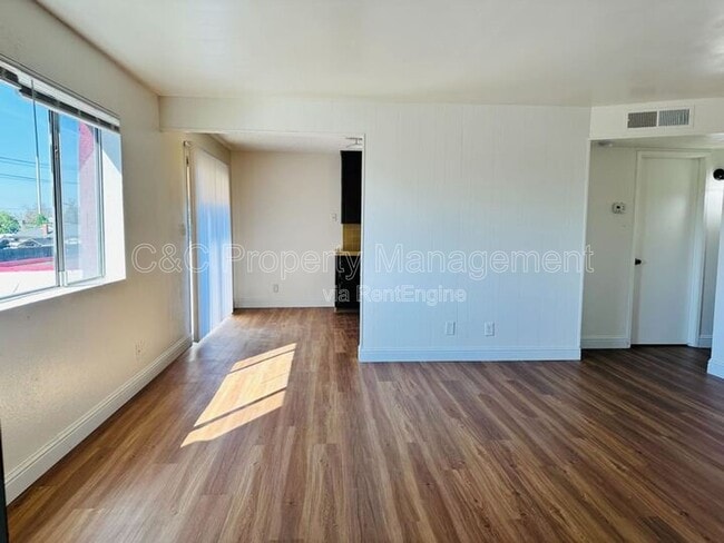 property at 1668 W Ashlan Ave