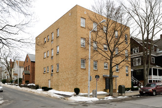 4 N Ashland St in Worcester, MA - Building Photo - Building Photo