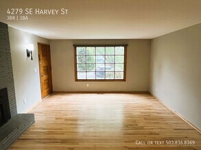 4279 SE Harvey St in Milwaukie, OR - Building Photo - Building Photo