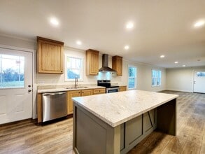 425 Cobb St in Gordonsville, VA - Building Photo - Building Photo