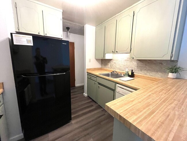 property at 1591 Ellis St