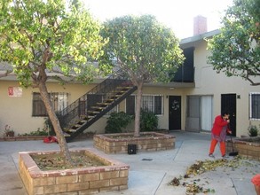 Compton Apartments in Compton, CA - Building Photo - Other