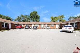 702 Couch St in McMinnville, TN - Building Photo