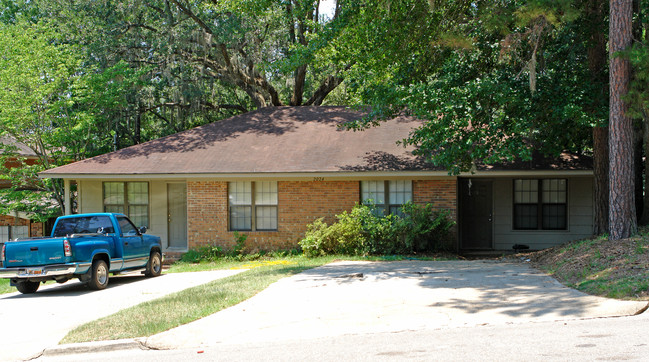 2024 Watson Way in Tallahassee, FL - Foto de edificio - Building Photo