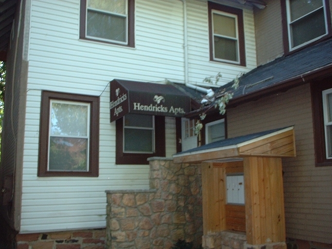 Hendricks Apartments in Darby, PA - Building Photo