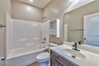 6731 Sumatra St in Las Vegas, NV - Foto de edificio - Building Photo
