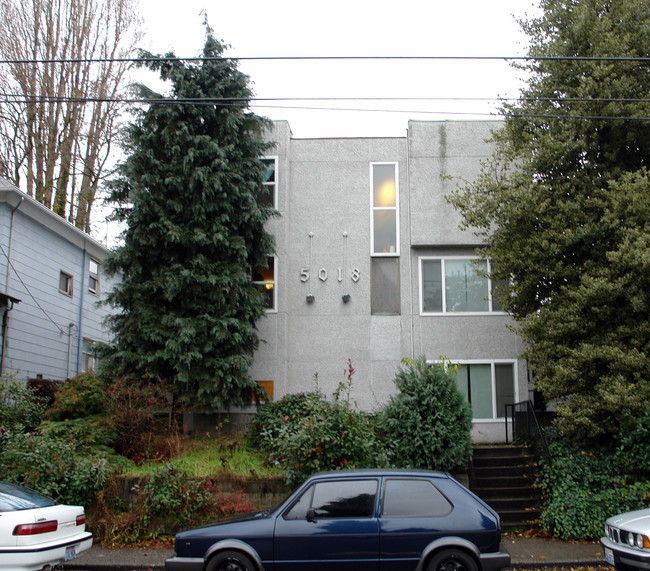 5018 11th Ave NE in Seattle, WA - Building Photo - Building Photo