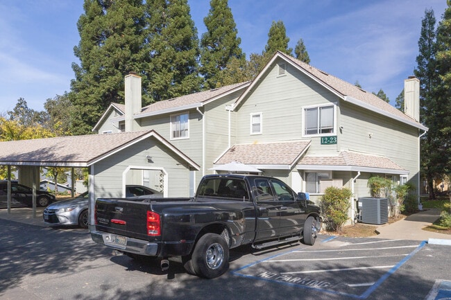 Greenwood Place in Cameron Park, CA - Building Photo - Building Photo