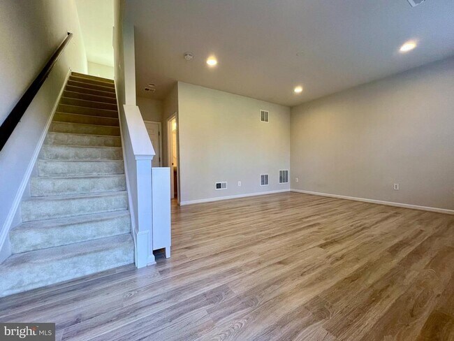 8378 Sallyport St in Lorton, VA - Building Photo - Building Photo
