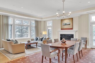 120 Seaver St in Brookline, MA - Building Photo - Building Photo