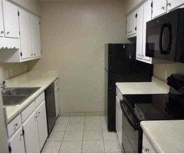 110 5th St-Unit -C202 in Daphne, AL - Building Photo - Building Photo