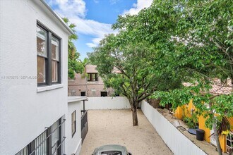 177 NE 44th St in Miami, FL - Building Photo - Building Photo