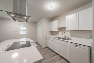 6333 Cascade Cir in Watauga, TX - Building Photo - Building Photo