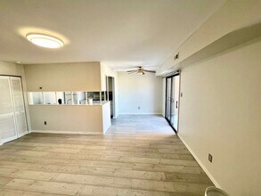 4908 W Brigantine Ct in Wilmington, DE - Building Photo - Building Photo