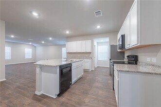 5816 Berriweather Dr in Austin, TX - Building Photo - Building Photo
