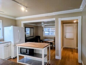 411 1st St in Healdsburg, CA - Building Photo - Building Photo