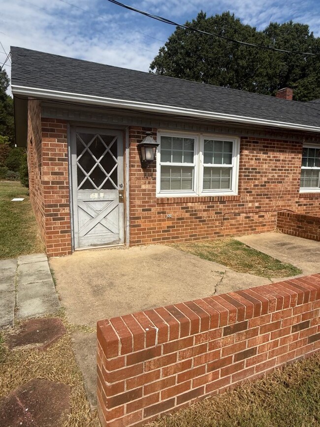property at 34 Magnolia St