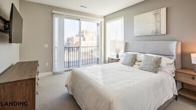 2623 Keene St in Houston, TX - Foto de edificio - Building Photo