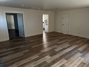 922 Havenwood Dr in Dallas, TX - Foto de edificio - Building Photo