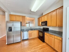110 Graystar Rd in Apex, NC - Building Photo - Building Photo
