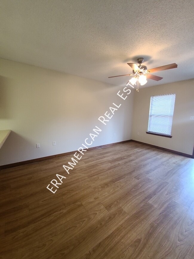 120-124 Patton St in Crestview, FL - Building Photo - Building Photo
