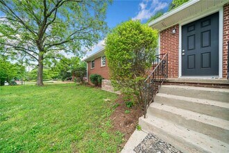 2078 Olive Springs Rd SE in Marietta, GA - Building Photo - Building Photo