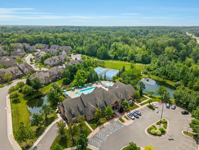 Central Park Estates in Novi, MI - Foto de edificio - Building Photo