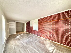 205 N Key Blvd in Midwest City, OK - Building Photo - Building Photo