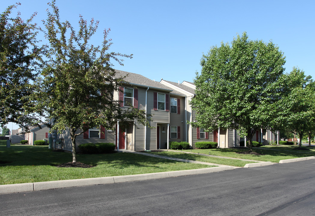 George's Creek Apartments in Canal Winchester, OH - Building Photo