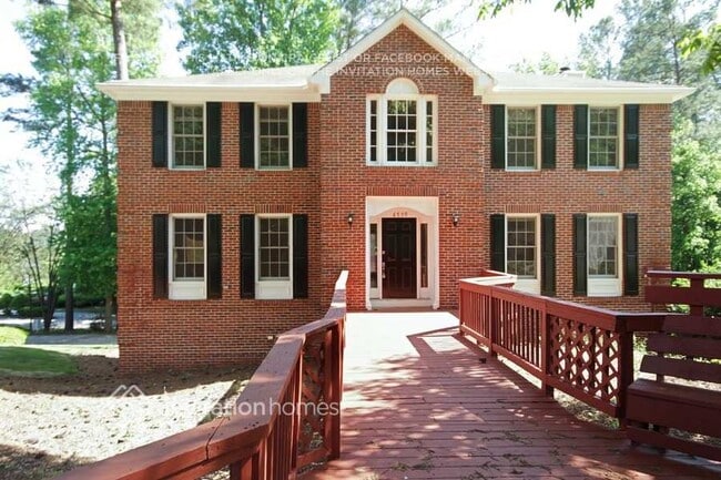 property at 6959 Whispering Oaks Ct