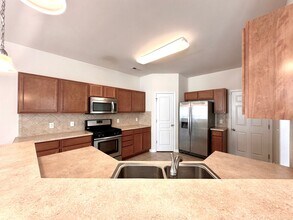 6524 Portland Rose Ln in Charlotte, NC - Building Photo - Building Photo