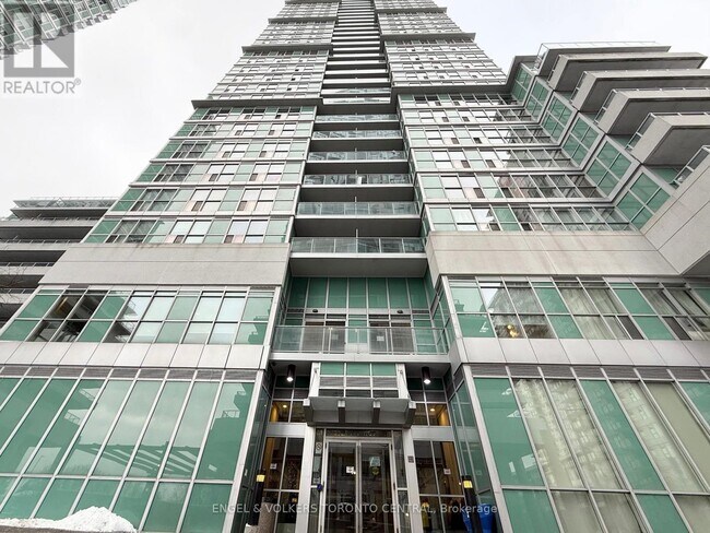 70 Town Centre Court in Toronto, ON - Building Photo - Building Photo