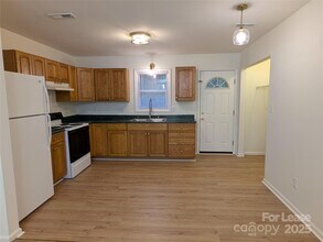 5589 Wrenn Dr in Denver, NC - Building Photo - Building Photo