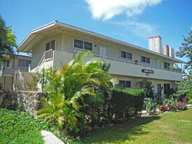 2730 Kahoaloha Ln in Honolulu, HI - Building Photo
