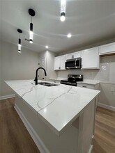 728 Hilltop Cir in Desoto, TX - Building Photo - Building Photo