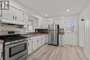 15 McCormick St in Welland, ON - Building Photo