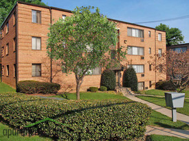 Friendship Crossing Apartments