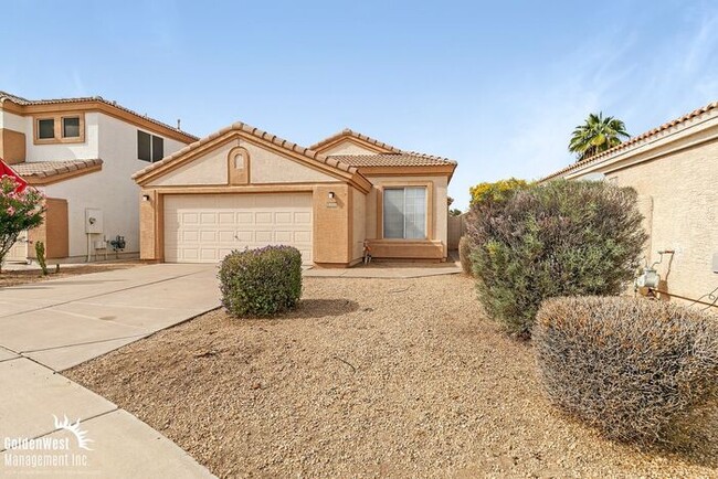 13527 W Desert Flower Dr in Goodyear, AZ - Building Photo - Building Photo