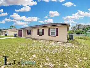 5637 Viburnum Ct in Polk City, FL - Building Photo - Building Photo