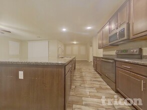 12042 W Fillmore St in Avondale, AZ - Building Photo - Building Photo