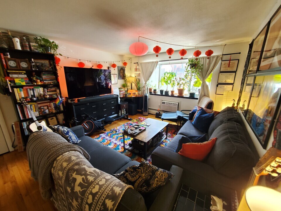 239 Kelton St, Unit 24 in Boston, MA - Foto de edificio