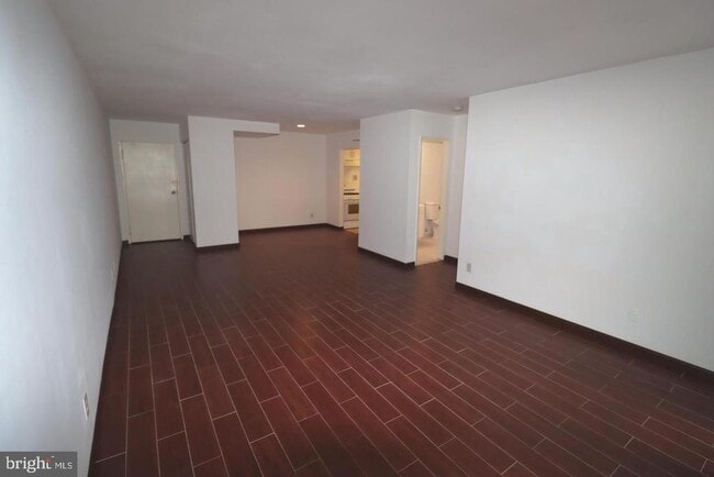 10850 Green Mountain Cir in Columbia, MD - Building Photo - Building Photo