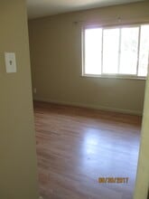209 E Orchard St in Santa Maria, CA - Building Photo - Building Photo