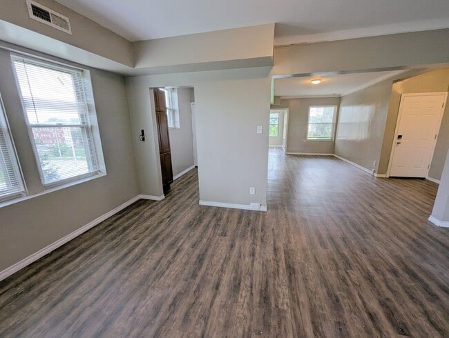 property at 5572 Clemens Ave