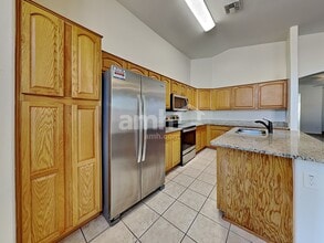 13830 W Keim Dr in Litchfield Park, AZ - Foto de edificio - Building Photo