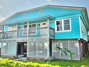 6203 Heards Ln in Galveston, TX - Building Photo - Building Photo